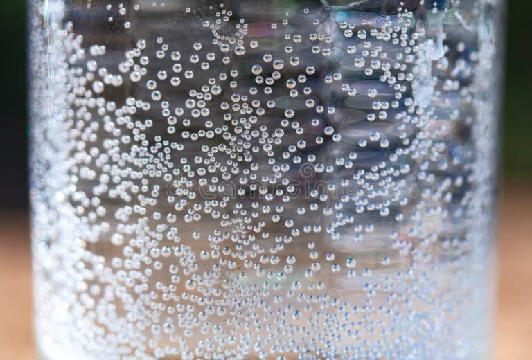 Por Qué Se Forman Burbujas Cuando Un Vaso De Agua Se Llena