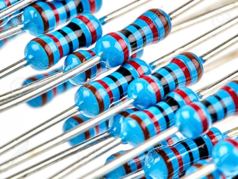 colores de resistencias electronicas en primer plano