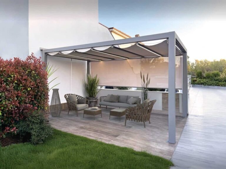 deck de pvc barbieri en jardin soleado