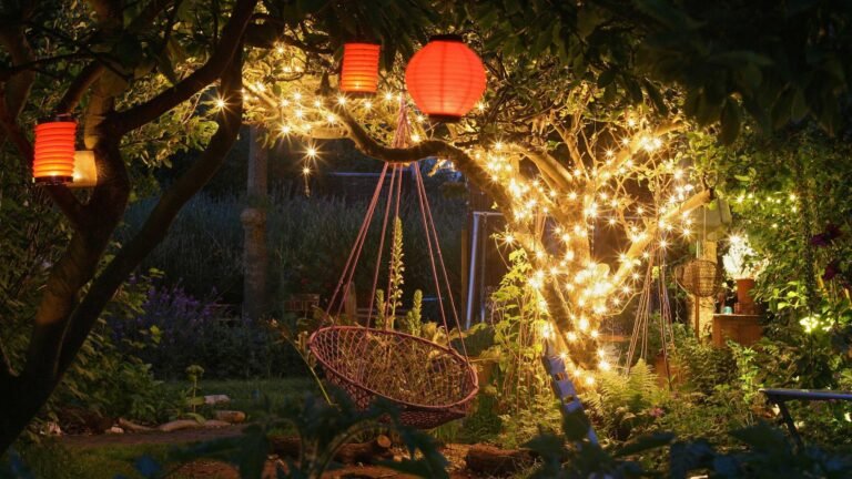 Cómo elegir las mejores luces para fiestas en casa y crear ambiente