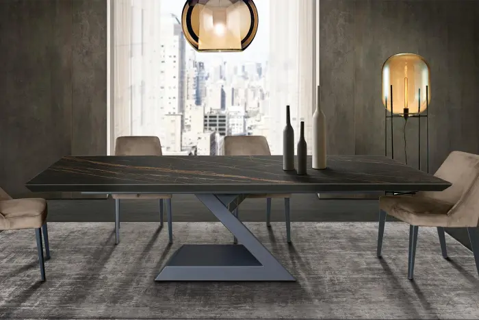 Qué ventajas tiene una mesa con pata central para tu comedor