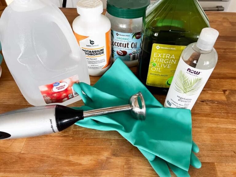 Cómo se hace el jabón líquido para ropa casero y eficaz